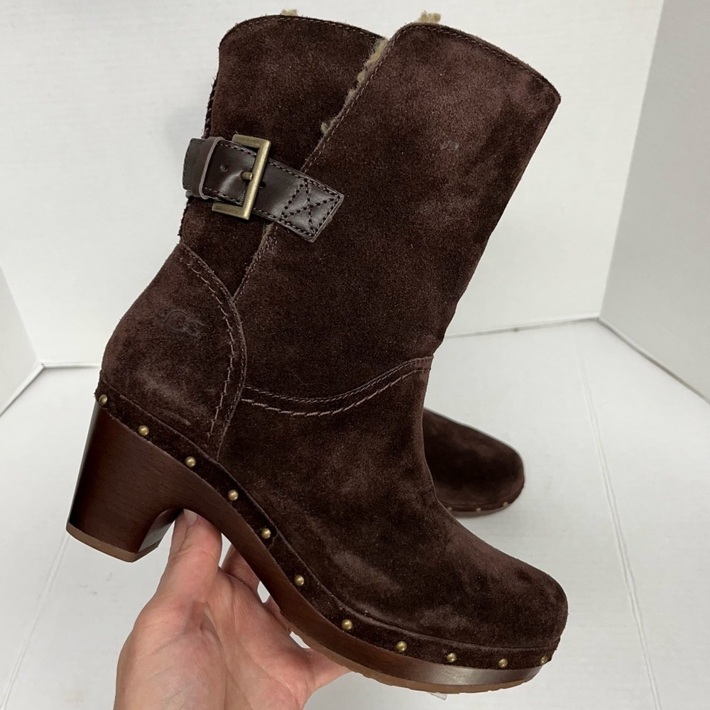 EUC UGG | Brown Suede Amoret Boots Clog Style #1003373 Size 7 - Picture 2 of 12